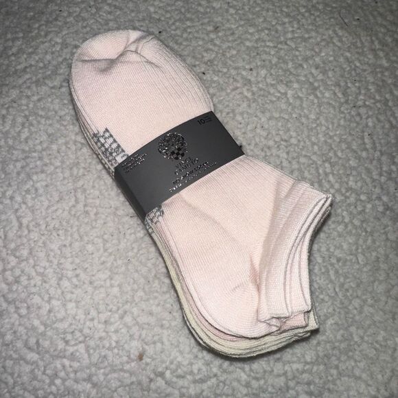 Vince Camuto Women’s No Show Socks Light Earth Tones 10 Pairs NWT - Picture 1 of 8